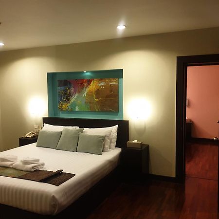 Baron Beach Hotel Pattaya Extérieur photo