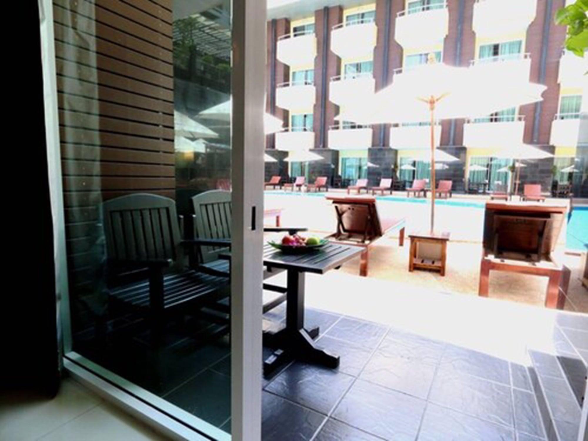 Baron Beach Hotel Pattaya Extérieur photo