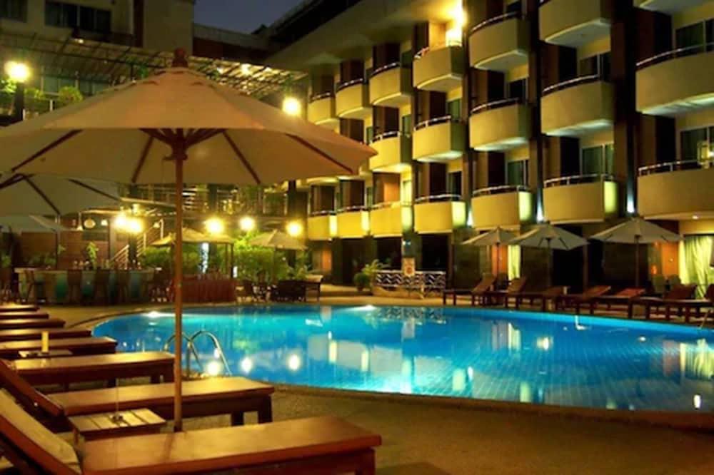 Baron Beach Hotel Pattaya Extérieur photo