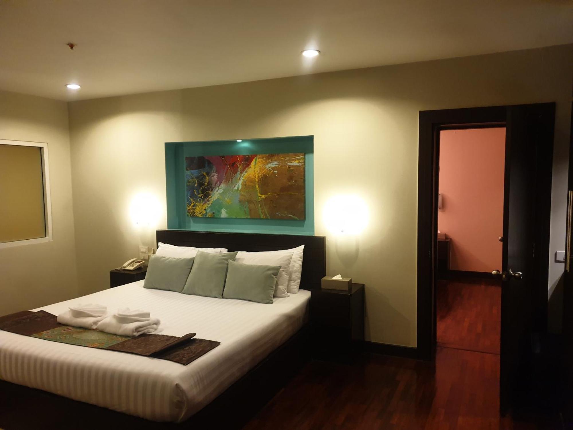 Baron Beach Hotel Pattaya Extérieur photo