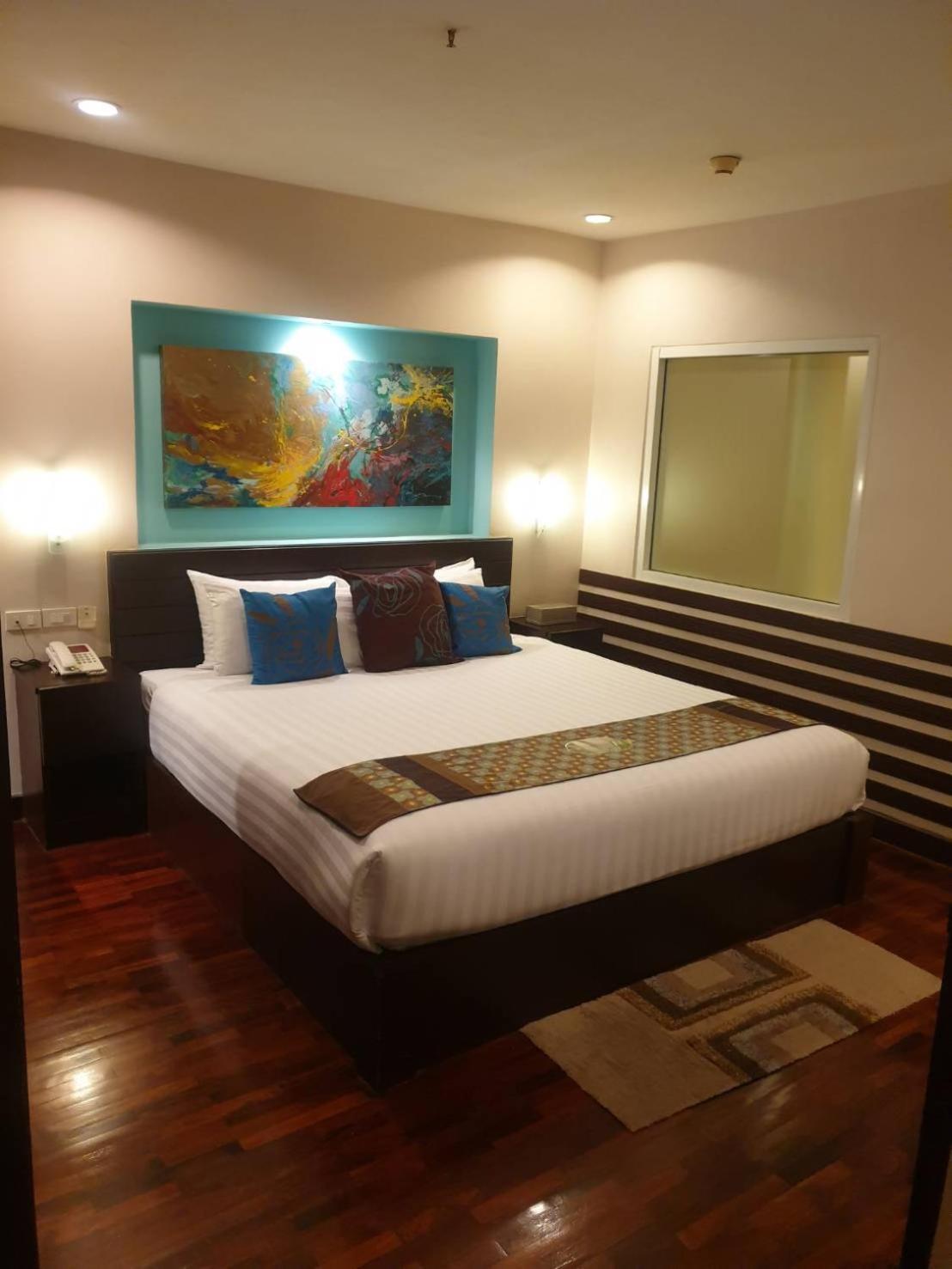 Baron Beach Hotel Pattaya Extérieur photo