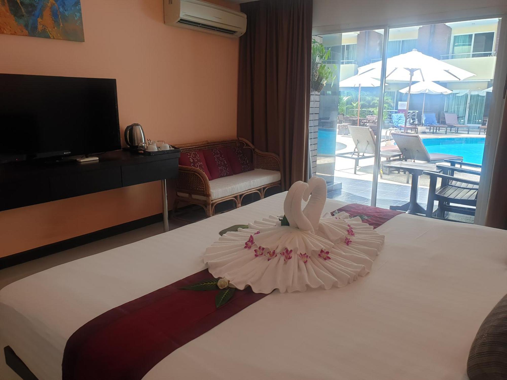 Baron Beach Hotel Pattaya Extérieur photo