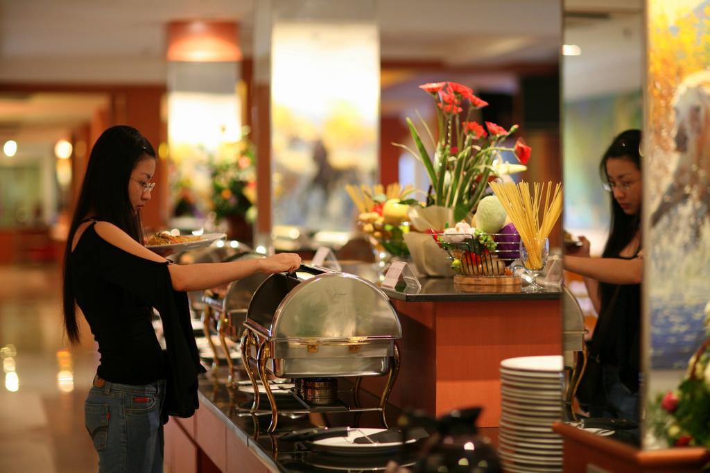 Baron Beach Hotel Pattaya Extérieur photo