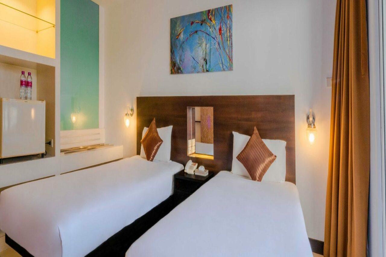 Baron Beach Hotel Pattaya Extérieur photo
